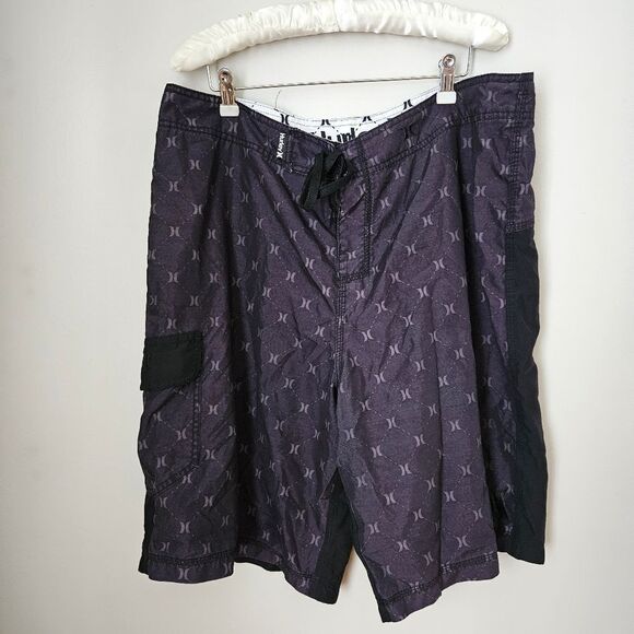 Hurley Board Shorts Swimwear Black Logo Print Neutral Vacation Casual - Picture 1 of 9
